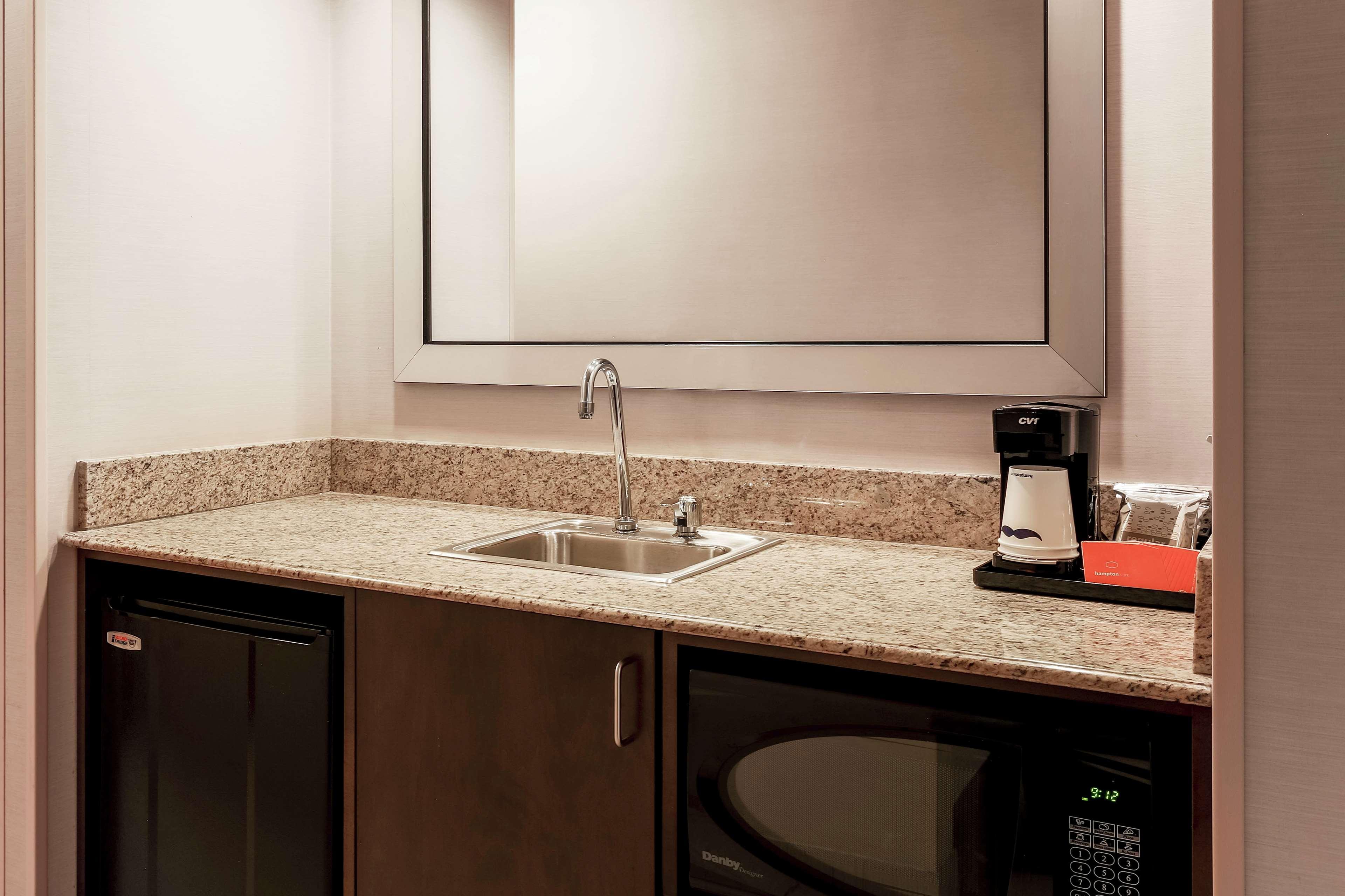 Hampton Inn Chicago-Midway Airport Bedford Park Екстериор снимка