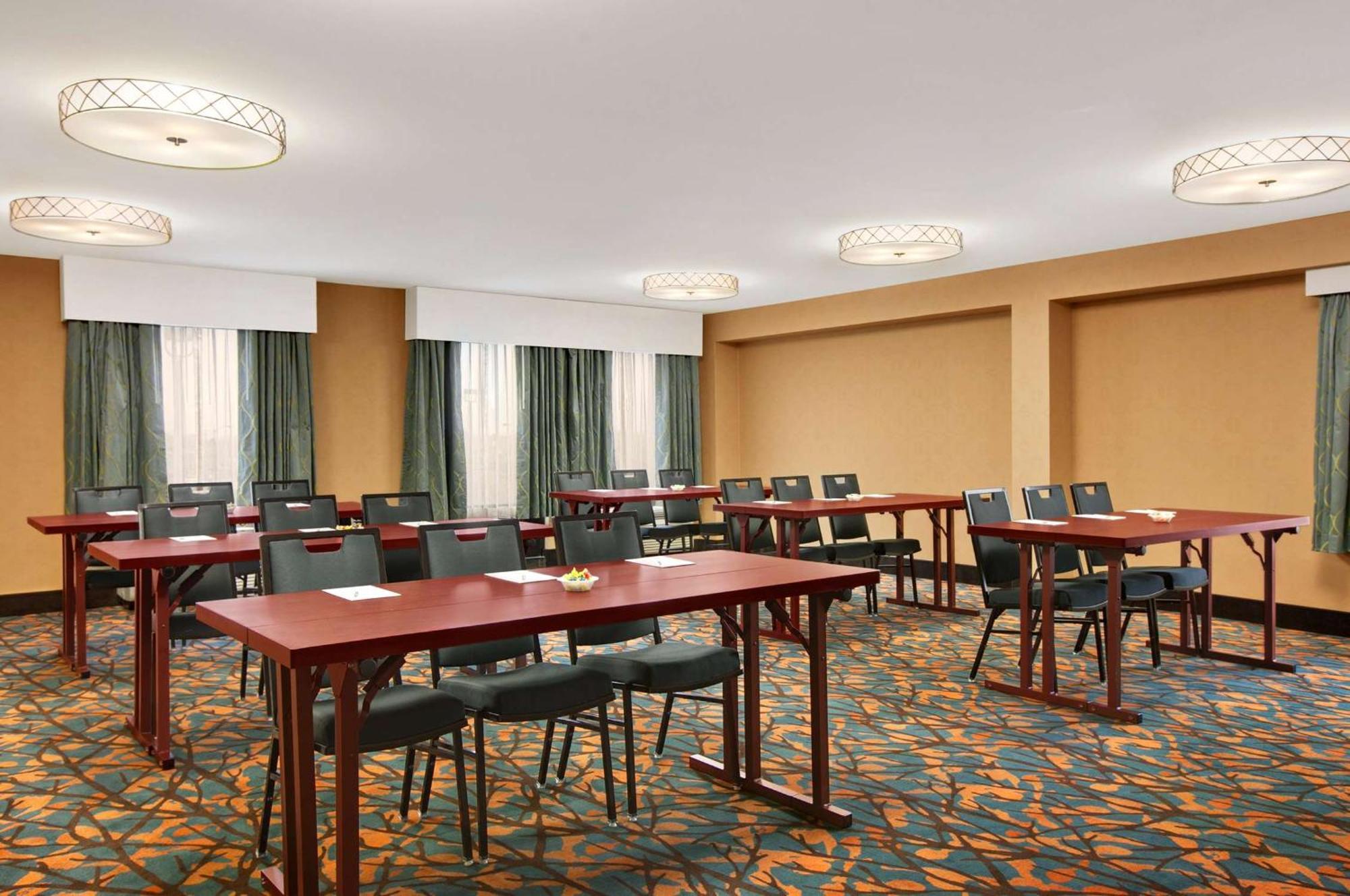 Hampton Inn Chicago-Midway Airport Bedford Park Екстериор снимка