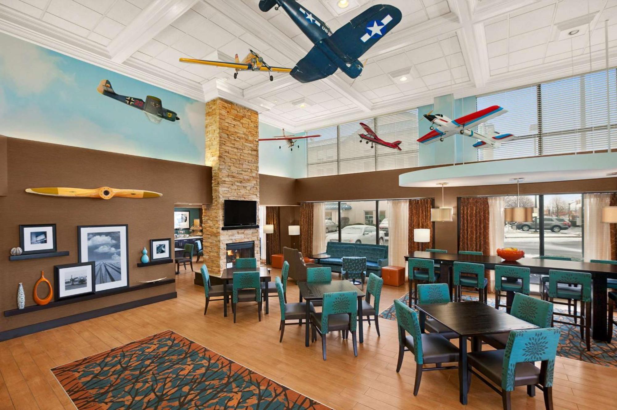 Hampton Inn Chicago-Midway Airport Bedford Park Екстериор снимка