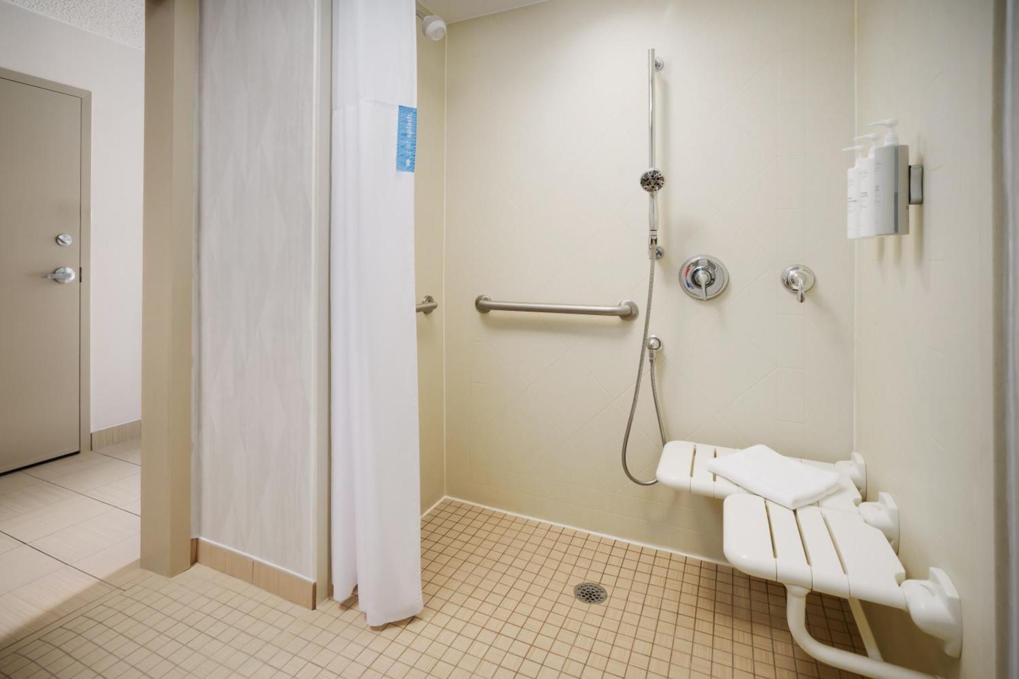 Hampton Inn Chicago-Midway Airport Bedford Park Екстериор снимка