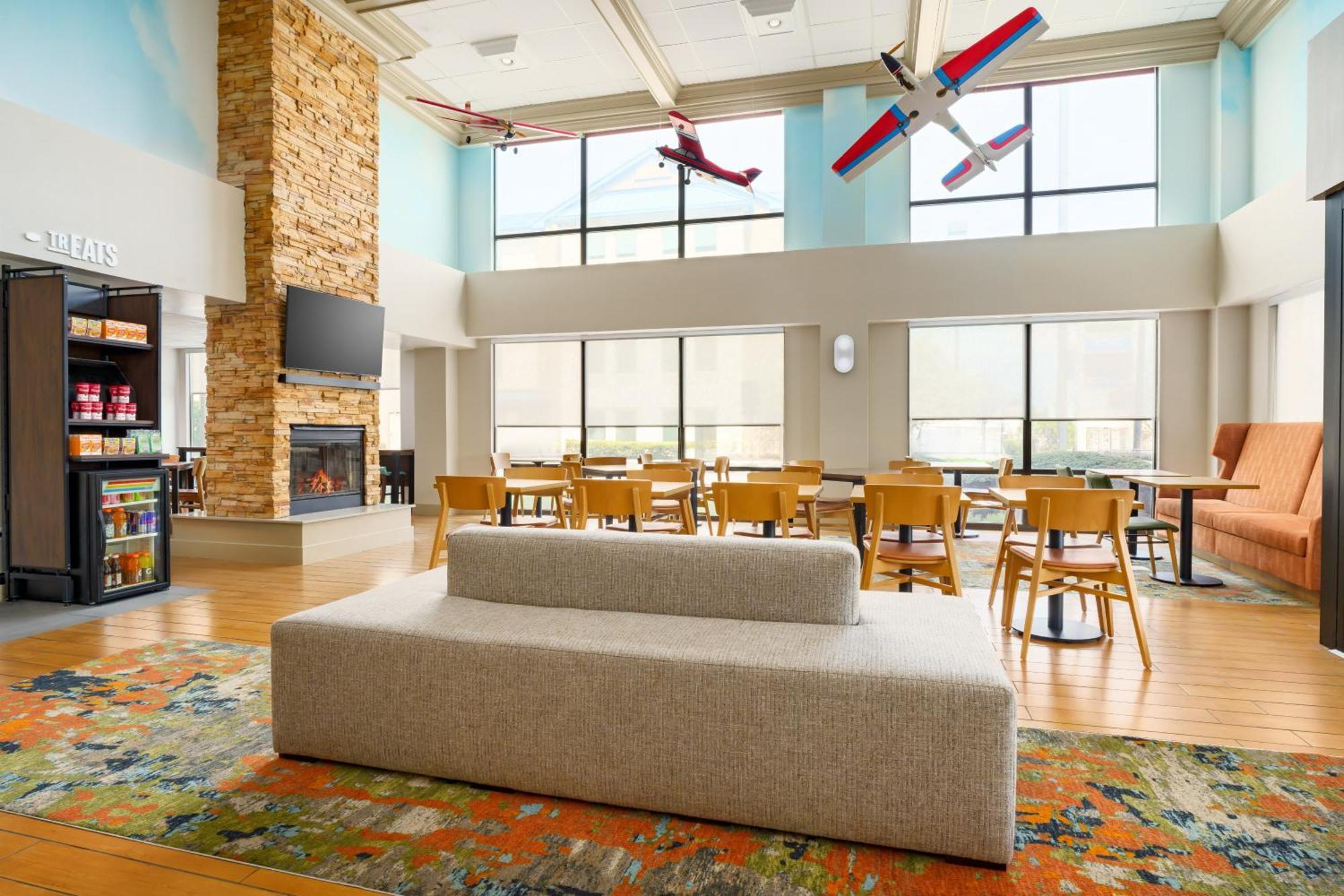 Hampton Inn Chicago-Midway Airport Bedford Park Екстериор снимка